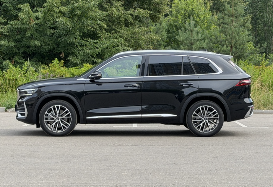 Аренда geely monjaro бизнес класса 2026 года в городе Москва Чертановская от 8560 руб./сутки, полный привод, двигатель: бензин, объем 2 литра, каско (Мультидрайв), ОСАГО (Мультидрайв), без водителя, недорого, вид 5 - RentRide