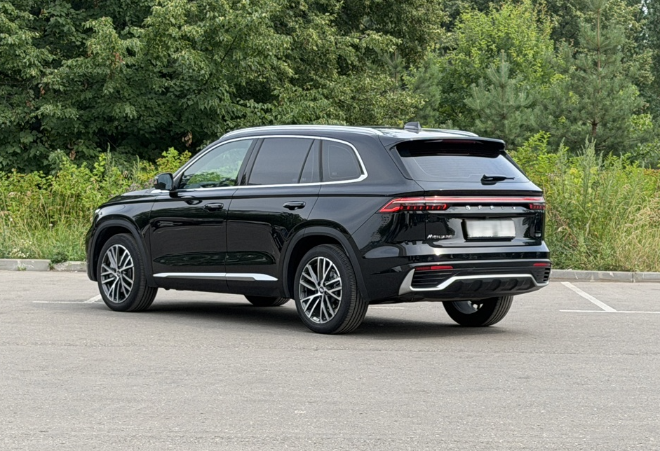 Аренда geely monjaro бизнес класса 2026 года в городе Москва Чертановская от 8560 руб./сутки, полный привод, двигатель: бензин, объем 2 литра, каско (Мультидрайв), ОСАГО (Мультидрайв), без водителя, недорого, вид 7 - RentRide