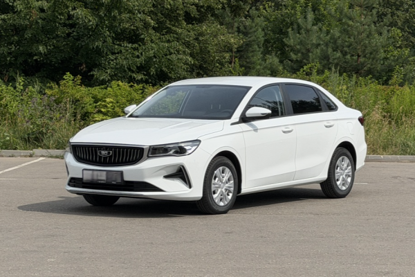 Прокат авто belgee s50 эконом класса 2026 года в городе Москва Чертановская от 4104 руб./сутки, передний привод, двигатель: бензин, объем 1.5 литров, каско (Мультидрайв), ОСАГО (Мультидрайв), без водителя, недорого - RentRide