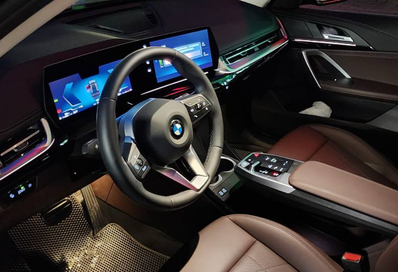 Аренда bmw bmw бизнес класса 2024 года в городе Москва Щелковская от 7200 руб./сутки, передний привод, двигатель: бензин, объем 1500 литров, ОСАГО (Мультидрайв), без водителя, недорого, вид 2 - RentRide