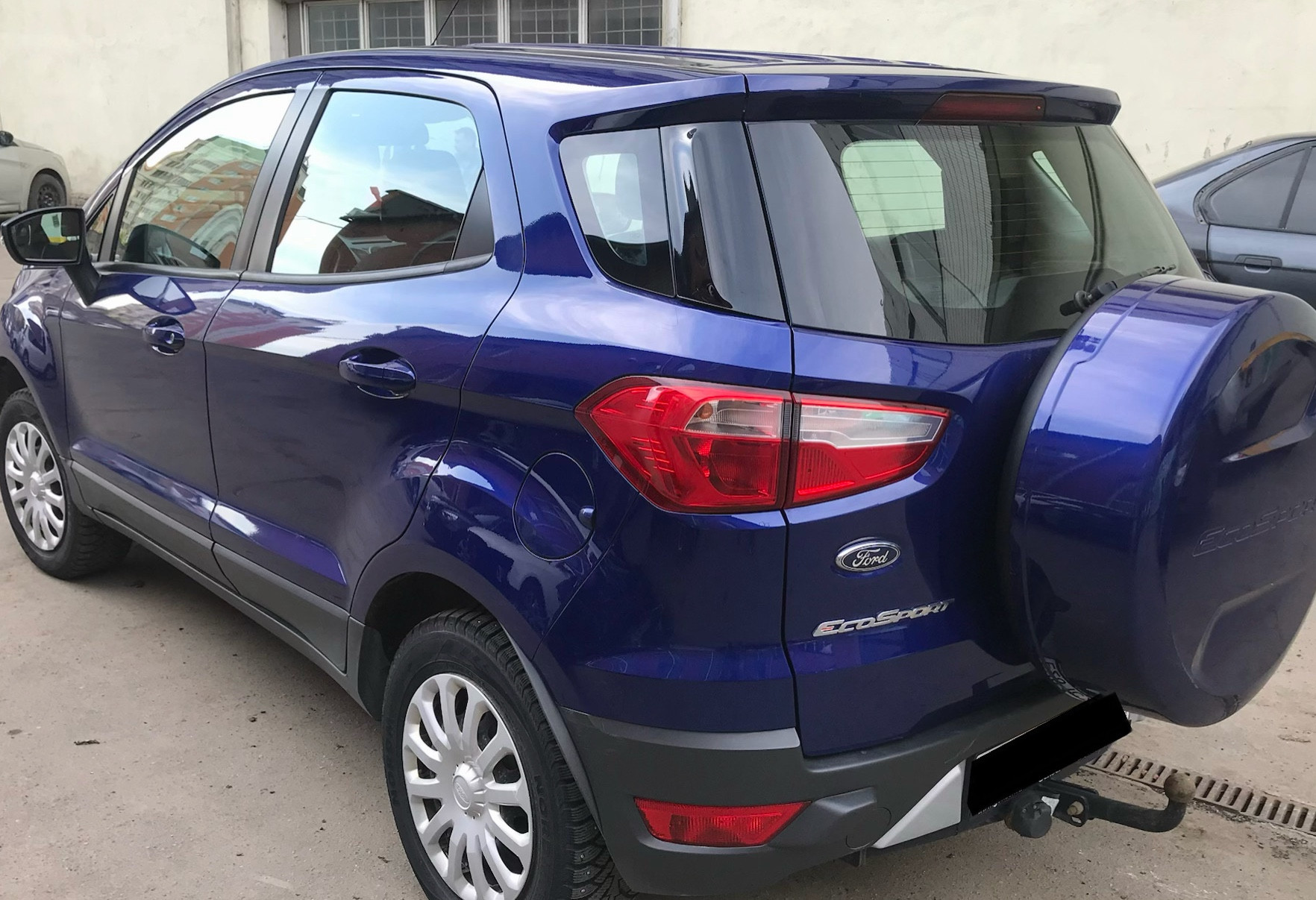 Аренда ford ecosport комфорт класса 2016 года в городе Москва Бауманская от 3200 руб./сутки, передний привод, двигатель: бензин, объем 1.6 литров, ОСАГО (Впишу в полис), без водителя, недорого, вид 5 - RentRide