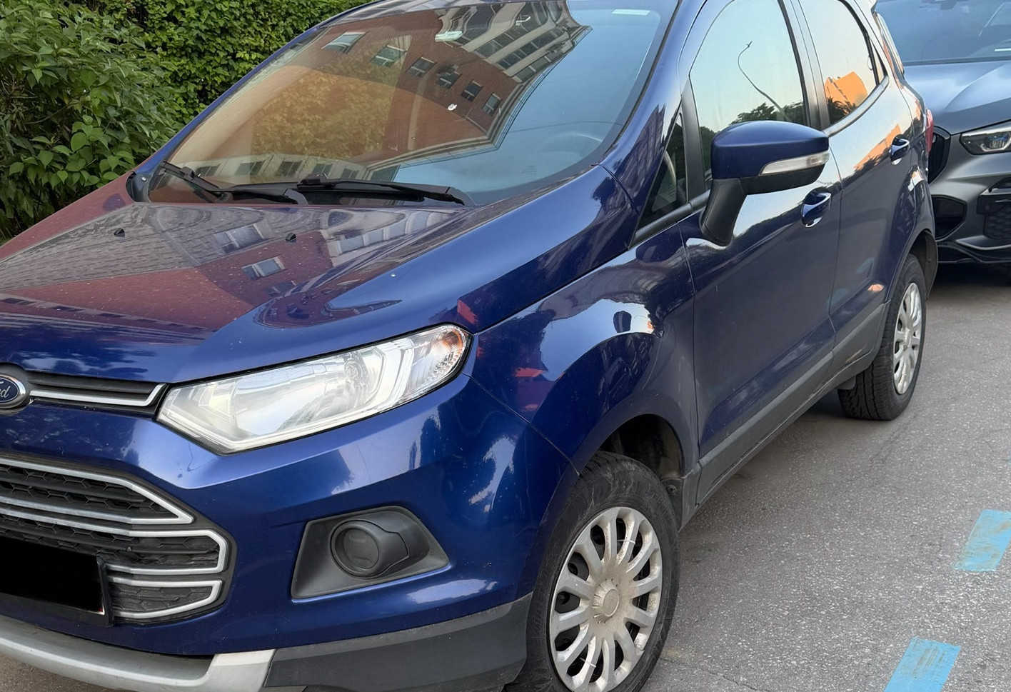 Аренда ford ecosport комфорт класса 2016 года в городе Москва Бауманская от 3200 руб./сутки, передний привод, двигатель: бензин, объем 1.6 литров, ОСАГО (Впишу в полис), без водителя, недорого, вид 2 - RentRide
