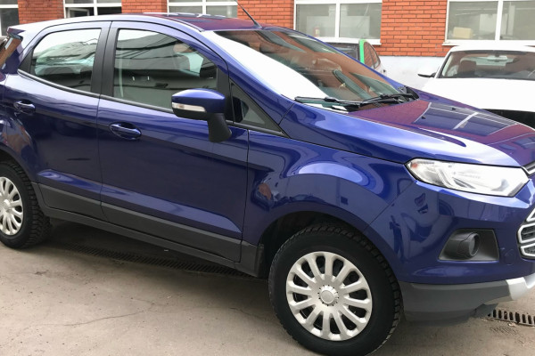 Прокат авто ford ecosport комфорт класса 2016 года в городе Москва Бауманская от 3200 руб./сутки, передний привод, двигатель: бензин, объем 1.6 литров, ОСАГО (Впишу в полис), без водителя, недорого - RentRide
