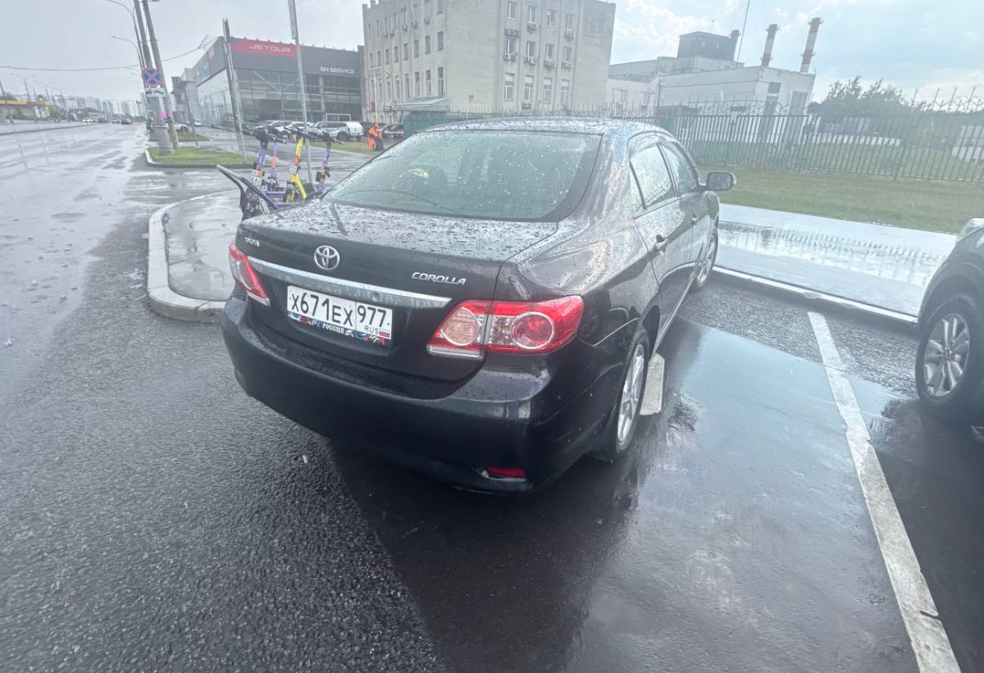 Аренда toyota corolla эконом класса 2013 года в городе Москва Севастопольская от 2400 руб./сутки, передний привод, двигатель: бензин, объем 1.6 литров, ОСАГО (Впишу в полис), без водителя, недорого, вид 6 - RentRide