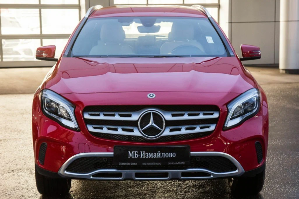 Прокат авто mercedes-benz gla бизнес класса 2019 года в городе Казань от 7600 руб./сутки, полный привод, двигатель: бензин, объем 2 литра, каско (Мультидрайв), ОСАГО (Мультидрайв), без водителя, недорого - RentRide