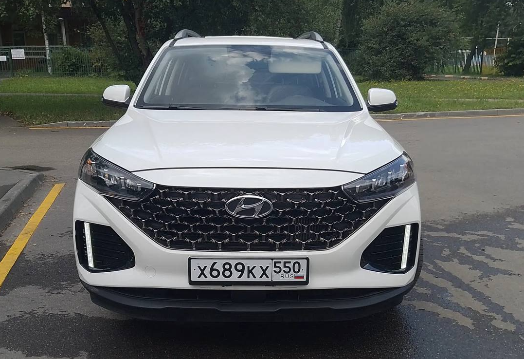 Аренда hyundai ix35 комфорт класса 2021 года в городе Москва от 3600 руб./сутки, передний привод, двигатель: бензин, объем 140 литров, ОСАГО (Мультидрайв), без водителя, недорого, вид 5 - RentRide