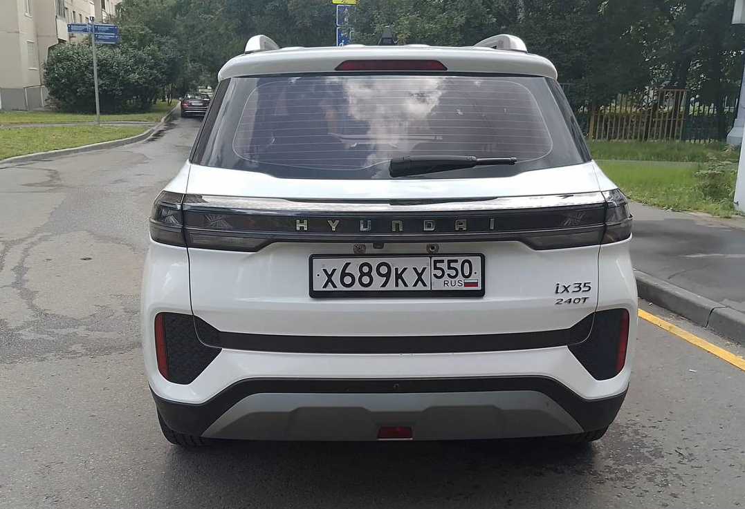 Аренда hyundai ix35 комфорт класса 2021 года в городе Москва от 3600 руб./сутки, передний привод, двигатель: бензин, объем 140 литров, ОСАГО (Мультидрайв), без водителя, недорого, вид 6 - RentRide