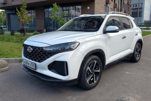 Прокат авто hyundai ix35 стандарт класса 2021 года в городе Москва Щелковская от 3200 руб./сутки, передний привод, двигатель: бензин, объем 1.4 литра, ОСАГО (Мультидрайв), без водителя, недорого - RentRide