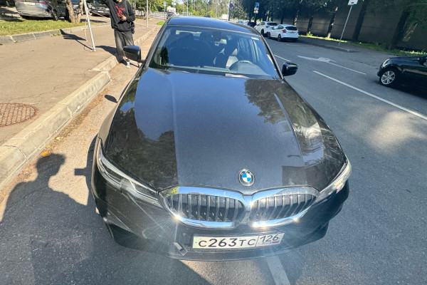 Прокат авто bmw 3-serii бизнес класса 2021 года в городе Москва Нагорная от 7992 руб./сутки, полный привод, двигатель: бензин, объем 2 литра, ОСАГО (Впишу в полис), без водителя, недорого - RentRide