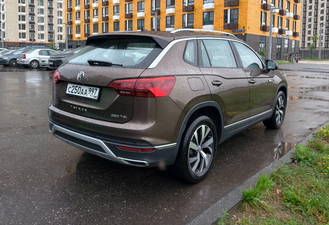Аренда volkswagen tayron стандарт класса 2021 года в городе Москва Щелковская от 4000 руб./сутки, передний привод, двигатель: бензин, объем 1395 литров, ОСАГО (Мультидрайв), без водителя, недорого, вид 3 - RentRide