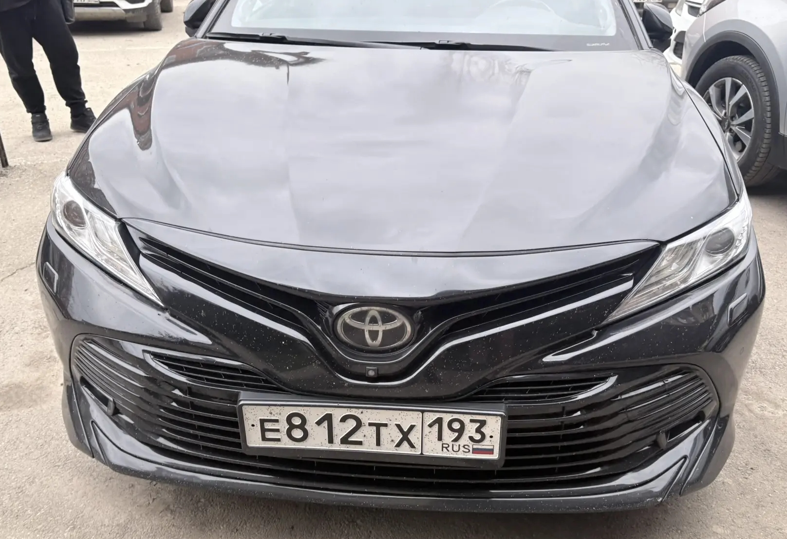 Аренда toyota camry комфорт класса 2018 года в городе Москва от 4500 руб./сутки, передний привод, двигатель: бензин, объем 3.5 литров, ОСАГО (Впишу в полис), без водителя, недорого, вид 2 - RentRide