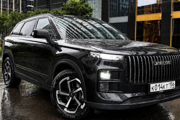 Прокат авто jaecoo j7 бизнес класса 2024 года в городе Москва Стрешнево от 4400 руб./сутки, передний привод, двигатель: бензин, объем 2 литра, ОСАГО (Впишу в полис), без водителя, недорого - RentRide