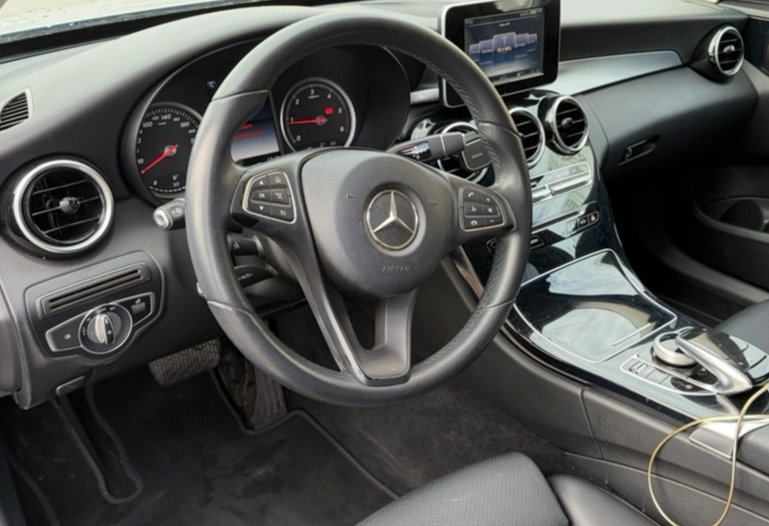 Аренда mercedes-benz c-klass бизнес класса 2017 года в городе Москва Гражданский проспект от 5200 руб./сутки, задний привод, двигатель: дизель, объем 1.6 литров, каско (Впишу в полис), ОСАГО (Впишу в полис), без водителя, недорого, вид 9 - RentRide
