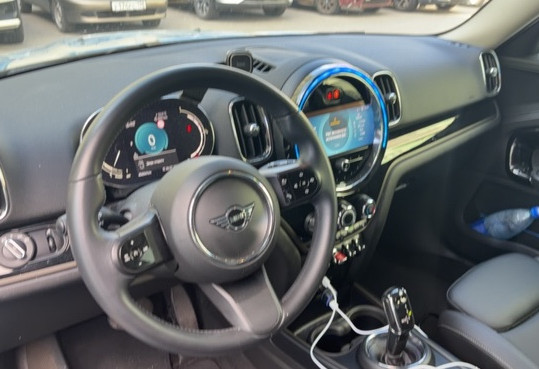 Аренда mini countryman бизнес класса 2021 года в городе Москва от 5040 руб./сутки, передний привод, двигатель: бензин, объем 1.5 литров, каско (Впишу в полис), ОСАГО (Впишу в полис), без водителя, недорого, вид 6 - RentRide