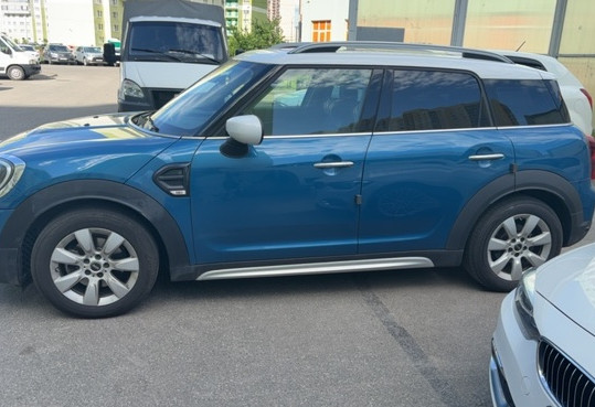 Аренда mini countryman бизнес класса 2021 года в городе Москва от 5040 руб./сутки, передний привод, двигатель: бензин, объем 1.5 литров, каско (Впишу в полис), ОСАГО (Впишу в полис), без водителя, недорого, вид 3 - RentRide