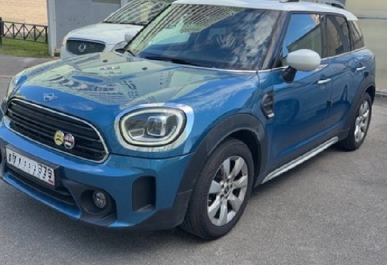 Аренда mini countryman бизнес класса 2021 года в городе Москва от 5040 руб./сутки, передний привод, двигатель: бензин, объем 1.5 литров, каско (Впишу в полис), ОСАГО (Впишу в полис), без водителя, недорого - RentRide