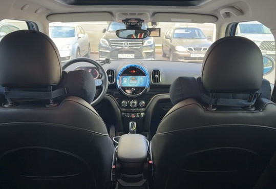 Аренда mini countryman бизнес класса 2021 года в городе Москва от 5040 руб./сутки, передний привод, двигатель: бензин, объем 1.5 литров, каско (Впишу в полис), ОСАГО (Впишу в полис), без водителя, недорого, вид 5 - RentRide