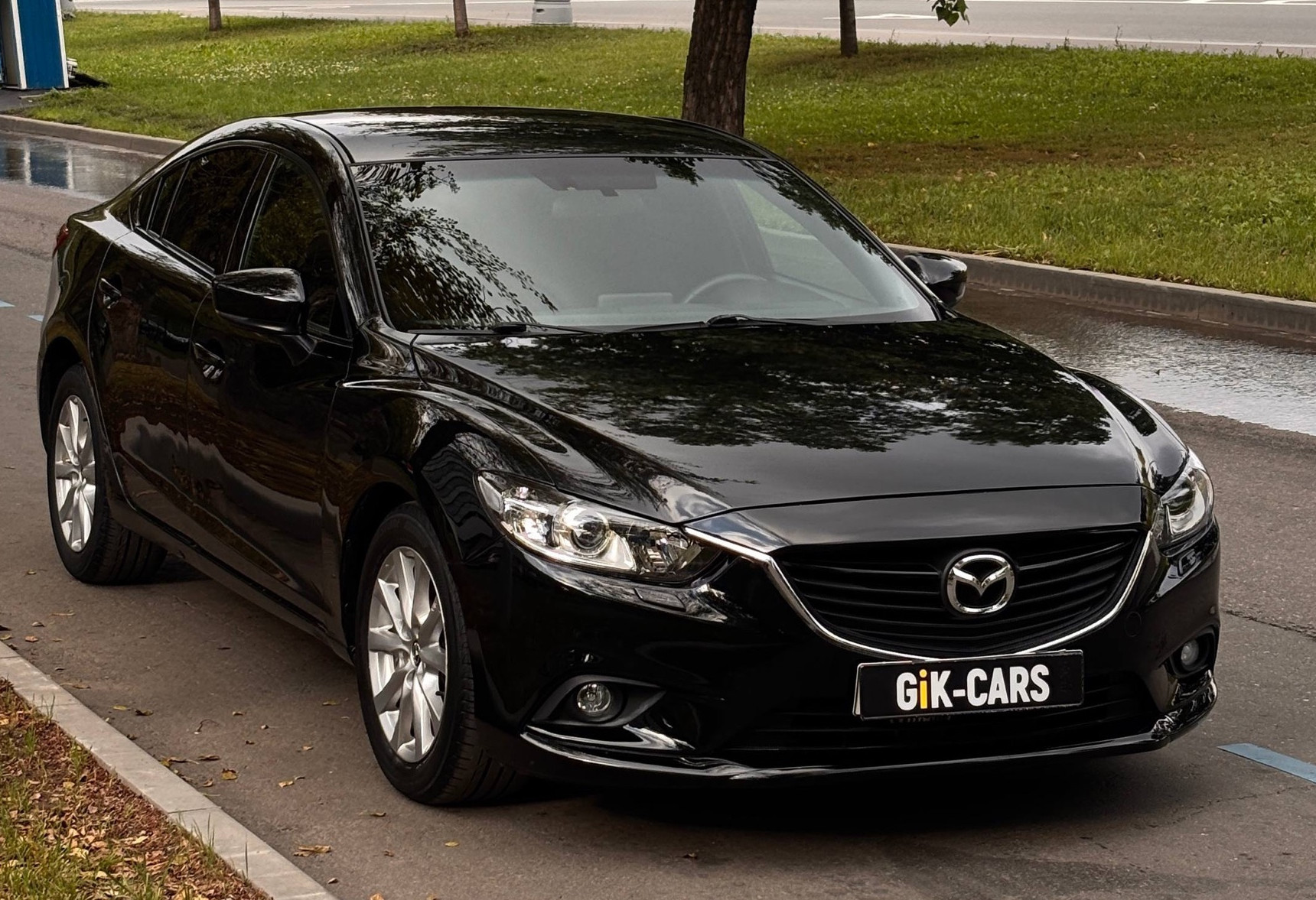 Аренда mazda 6 стандарт класса 2016 года в городе Москва Нагорная от 4140 руб./сутки, передний привод, двигатель: бензин, объем 2.5 литров, ОСАГО (Мультидрайв), без водителя, недорого - RentRide