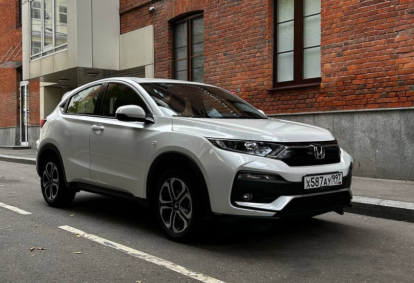 Аренда honda xr-v эконом класса 2022 года в городе Москва Щелковская от 2800 руб./сутки, передний привод, двигатель: бензин, объем 1498 литров, ОСАГО (Мультидрайв), без водителя, недорого, вид 4 - RentRide