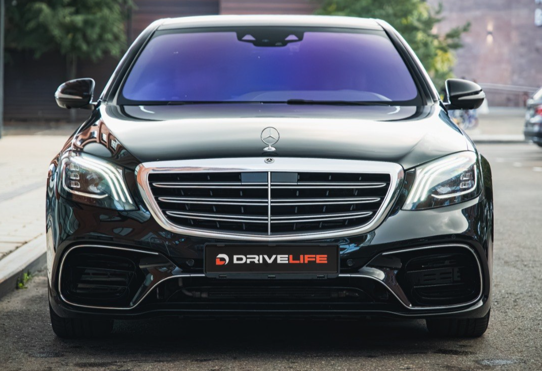 Аренда mercedes-benz s-klass премиум класса 2018 года в городе Москва Лермонтовский проспект от 15900 руб./сутки, полный привод, двигатель: бензин, объем 4 литра, ОСАГО (Мультидрайв), без водителя, недорого, вид 2 - RentRide