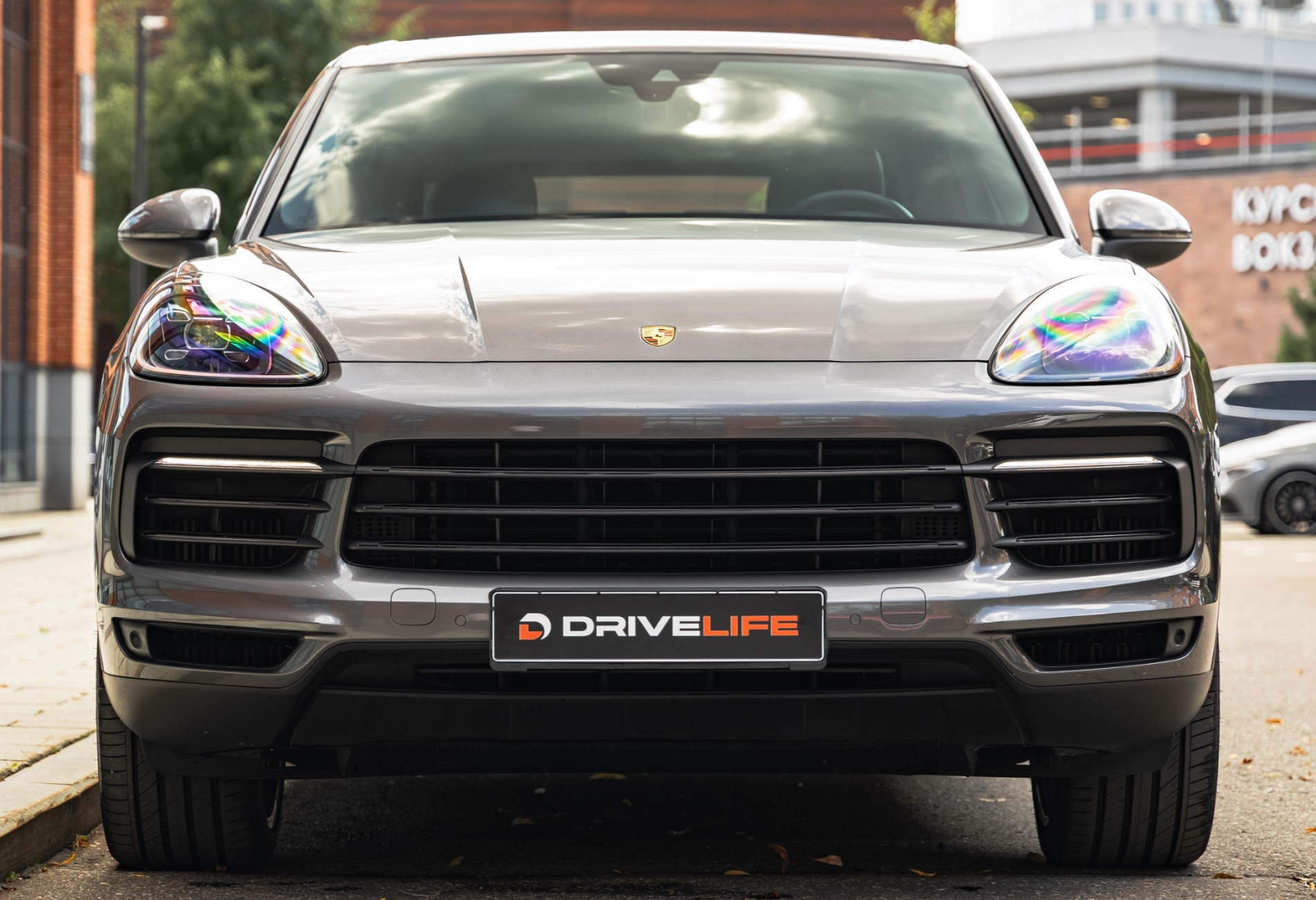 Аренда porsche cayenne премиум класса 2021 года в городе Москва Лермонтовский проспект от 15900 руб./сутки, полный привод, двигатель: бензин, объем 3 литра, ОСАГО (Мультидрайв), без водителя, недорого, вид 2 - RentRide