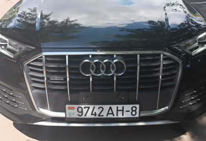 Аренда audi q7 бизнес класса 2022 года в городе Москва Волгоградский проспект от 7840 руб./сутки, полный привод, двигатель: бензин, объем 3000 литров, ОСАГО (Мультидрайв), без водителя, недорого, вид 2 - RentRide