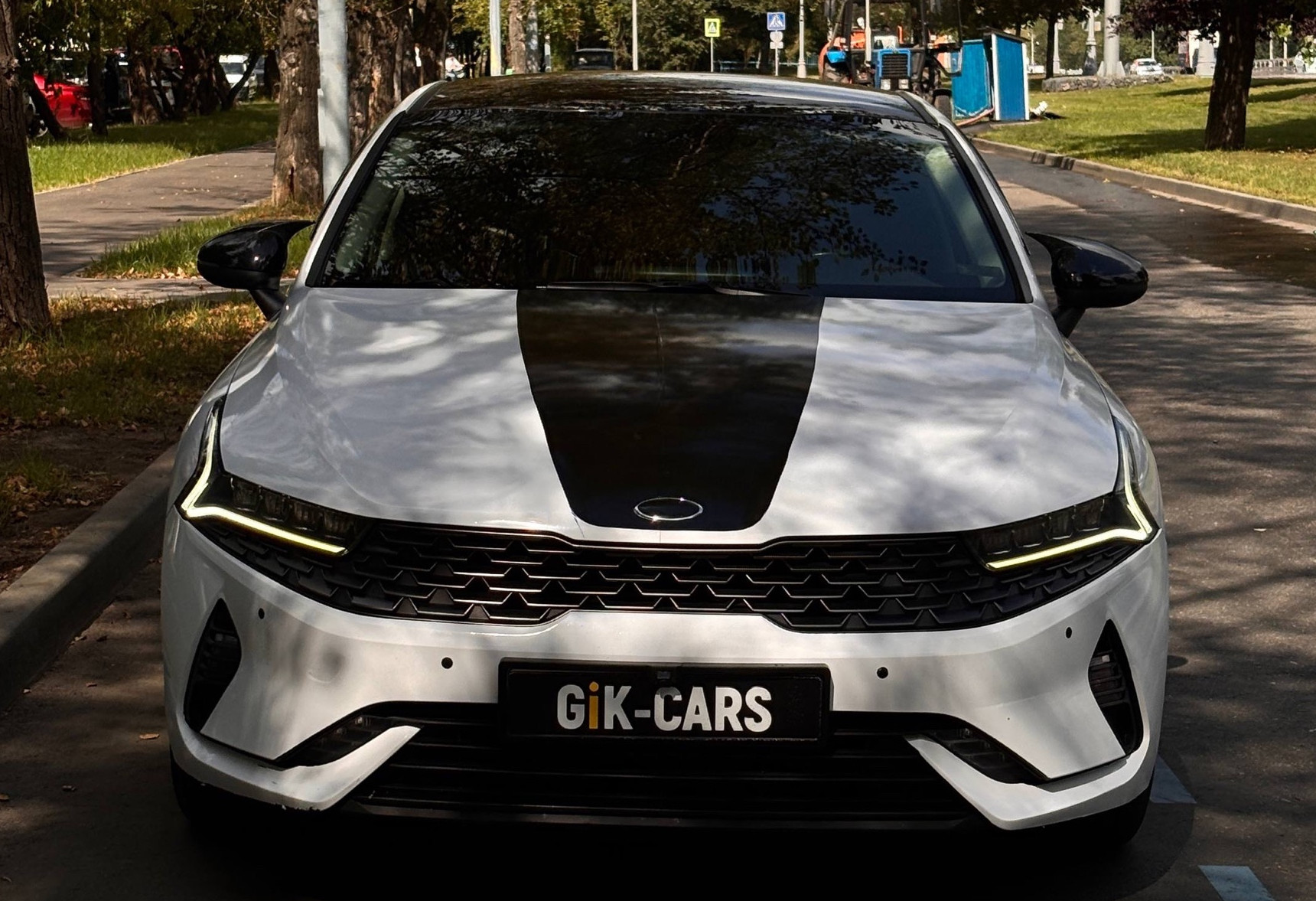 Аренда kia k5 комфорт класса 2021 года в городе Москва Нагорная от 4990 руб./сутки, передний привод, двигатель: бензин, объем 2 литра, ОСАГО (Впишу в полис), без водителя, недорого, вид 2 - RentRide