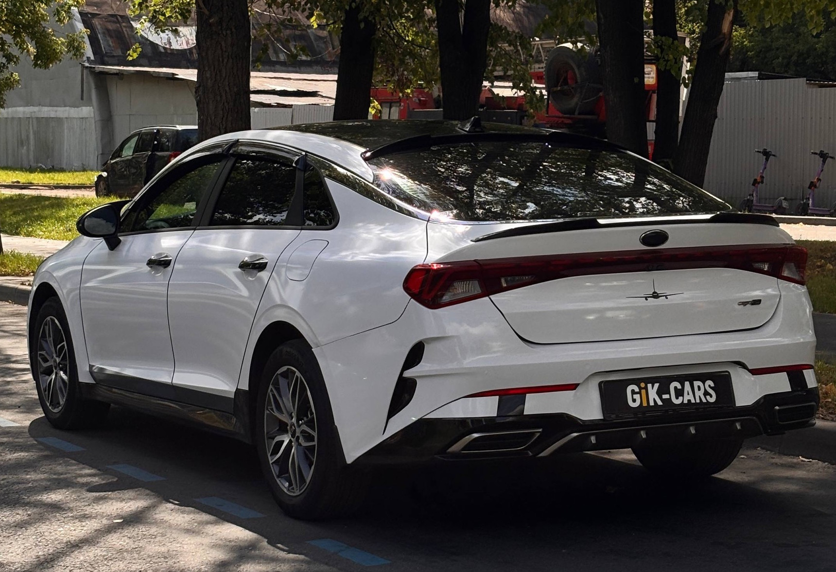 Аренда kia k5 комфорт класса 2021 года в городе Москва Нагорная от 4990 руб./сутки, передний привод, двигатель: бензин, объем 2 литра, ОСАГО (Впишу в полис), без водителя, недорого, вид 5 - RentRide