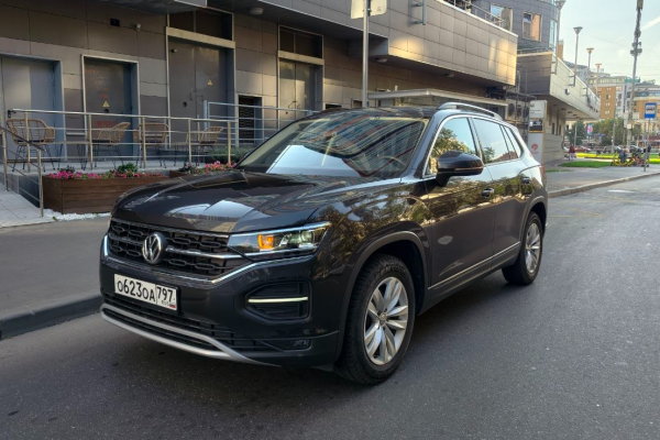 Прокат авто volkswagen tayron комфорт класса 2021 года в городе Москва Щелковская от 4000 руб./сутки, передний привод, двигатель: бензин, объем 1395 литров, ОСАГО (Мультидрайв), без водителя, недорого - RentRide