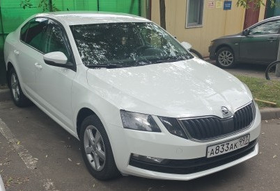 Аренда skoda octavia 2018 года в городе Москва Нагорная от 2960 руб./сутки, передний привод, двигатель: бензин, объем 1.6 литров, ОСАГО (Впишу в полис), без водителя, недорого, вид 2 - RentRide