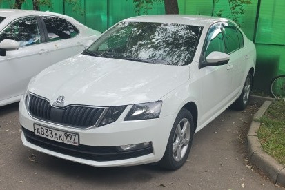 Прокат авто skoda octavia 2018 года в городе Москва Нагорная от 2960 руб./сутки, передний привод, двигатель: бензин, объем 1.6 литров, ОСАГО (Впишу в полис), без водителя, недорого - RentRide