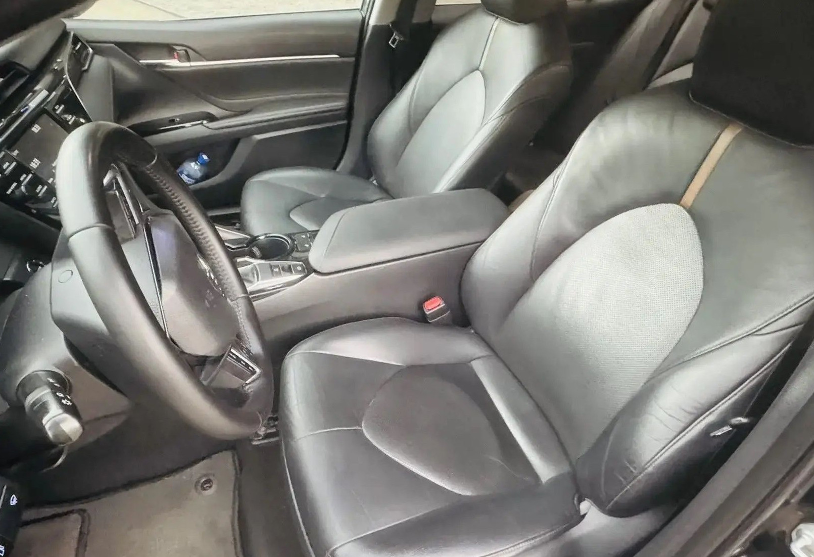 Аренда toyota camry комфорт класса 2018 года в городе Москва Нагорная от 4720 руб./сутки, передний привод, двигатель: бензин, объем 2.5 литров, ОСАГО (Впишу в полис), без водителя, недорого, вид 6 - RentRide