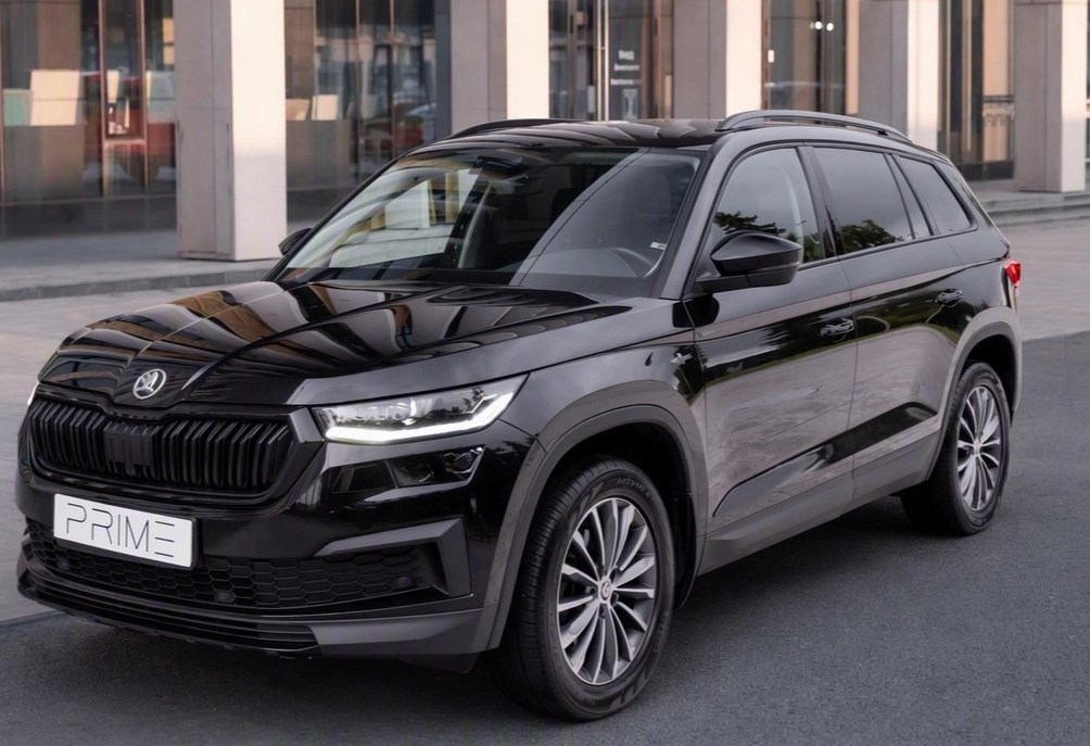 Аренда skoda kodiaq комфорт класса 2022 года в городе Москва Тульская от 6900 руб./сутки, полный привод, двигатель: бензин, объем 1.4 литра, каско (Мультидрайв), ОСАГО (Мультидрайв), без водителя, недорого - RentRide