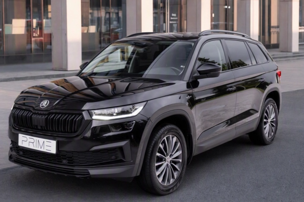 Прокат авто skoda kodiaq комфорт класса 2022 года в городе Москва Тульская от 6900 руб./сутки, полный привод, двигатель: бензин, объем 1.4 литра, каско (Мультидрайв), ОСАГО (Мультидрайв), без водителя, недорого - RentRide