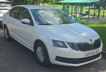 Аренда skoda octavia эконом класса 2017 года в городе Москва Нагорная от 3040 руб./сутки, передний привод, двигатель: бензин, объем 1.6 литров, ОСАГО (Впишу в полис), без водителя, недорого - RentRide
