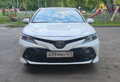Аренда toyota camry комфорт класса 2019 года в городе Москва Нагорная от 4720 руб./сутки, передний привод, двигатель: бензин, объем 2 литра, ОСАГО (Впишу в полис), без водителя, недорого, вид 5 - RentRide