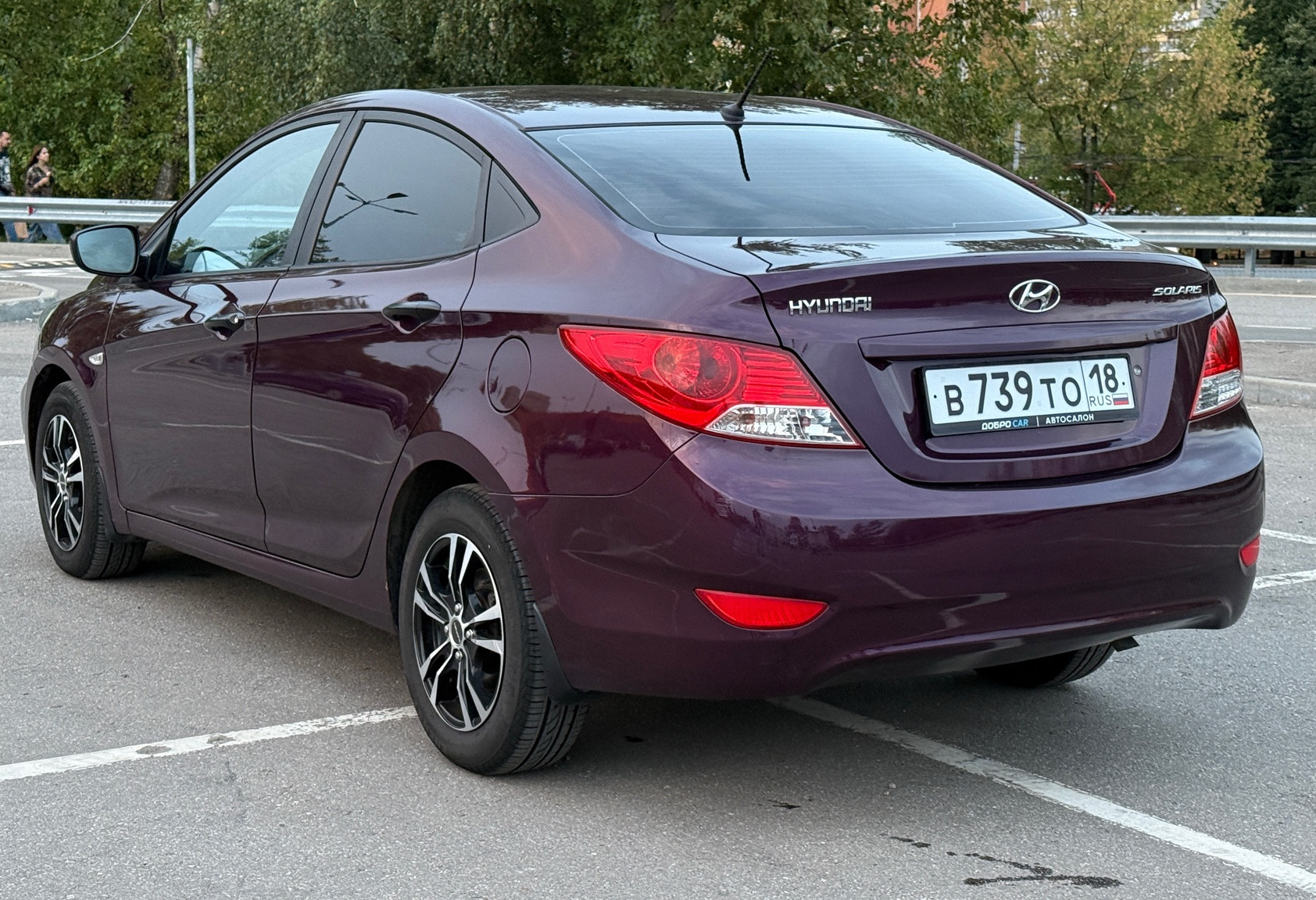 Аренда hyundai solaris эконом класса 2012 года в городе Москва Бабушкинская от 2160 руб./сутки, передний привод, двигатель: бензин, объем 1.6 литров, ОСАГО (Мультидрайв), без водителя, недорого, вид 7 - RentRide