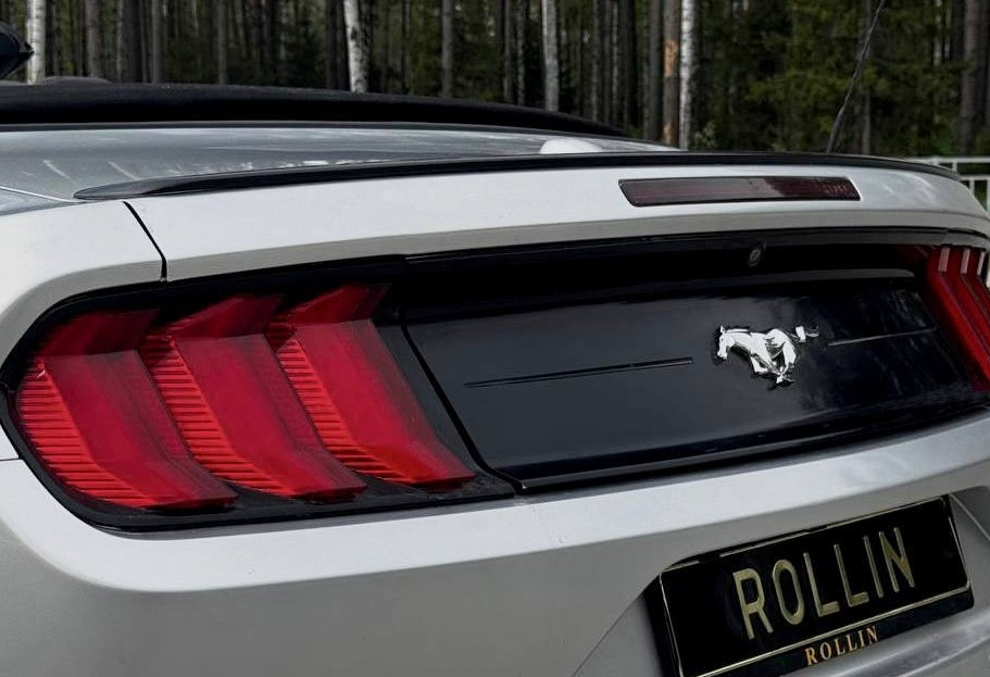 Аренда ford mustang премиум класса 2018 года в городе Москва Печатники от 11200 руб./сутки, задний привод, двигатель: бензин, объем 2.3 литра, каско (Впишу в полис), ОСАГО (Мультидрайв), без водителя, недорого, вид 4 - RentRide
