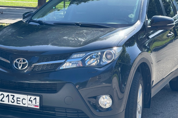 Прокат авто toyota rav4 эконом класса 2013 года в городе Калининград от 2872 руб./сутки, передний привод, двигатель: бензин, объем 2 литра, ОСАГО (Впишу в полис), без водителя, недорого - RentRide