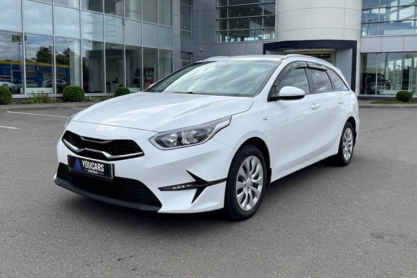 Прокат авто kia ceed комфорт класса 2022 года в городе Москва от 3200 руб./сутки, передний привод, двигатель: бензин, объем 1.6 литров, каско (Мультидрайв), ОСАГО (Мультидрайв), без водителя, недорого - RentRide