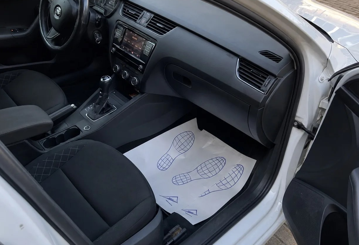 Аренда skoda octavia эконом класса 2020 года в городе Москва Перово от 3760 руб./сутки, передний привод, двигатель: бензин, объем 1.6 литров, ОСАГО (Впишу в полис), без водителя, недорого, вид 3 - RentRide