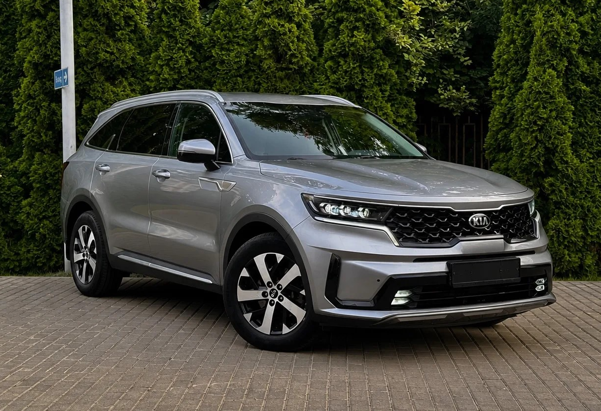 Аренда kia sorento комфорт класса 2020 года в городе Москва Перово от 4400 руб./сутки, полный привод, двигатель: дизель, объем 2.2 литра, каско (Впишу в полис), ОСАГО (Впишу в полис), без водителя, недорого, вид 2 - RentRide