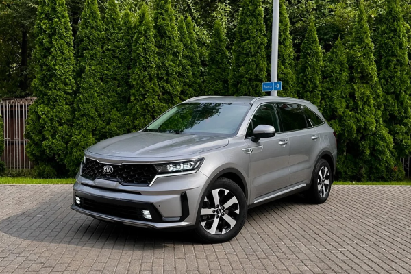 Прокат авто kia sorento комфорт класса 2020 года в городе Москва Перово от 4400 руб./сутки, полный привод, двигатель: дизель, объем 2.2 литра, каско (Впишу в полис), ОСАГО (Впишу в полис), без водителя, недорого - RentRide