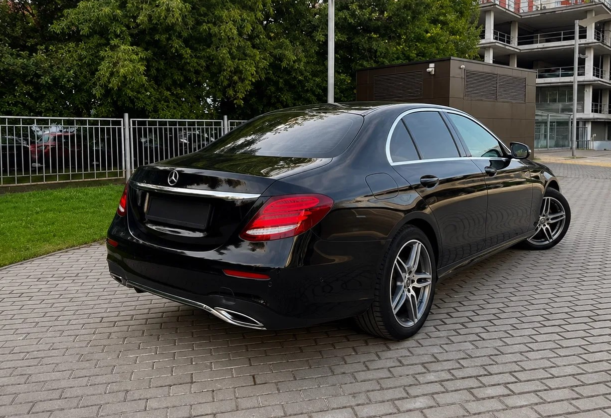Аренда mercedes-benz e-klass бизнес класса 2019 года в городе Москва Перово от 4798 руб./сутки, полный привод, двигатель: дизель, объем 2 литра, ОСАГО (Впишу в полис), без водителя, недорого, вид 2 - RentRide