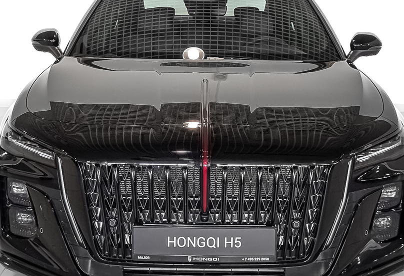 Аренда hongqi h5 бизнес класса 2025 года в городе Москва Шелепиха от 4800 руб./сутки, задний привод, двигатель: бензин, каско (Мультидрайв), ОСАГО (Мультидрайв), без водителя, недорого, вид 3 - RentRide