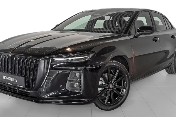 Прокат авто hongqi h5 бизнес класса 2025 года в городе Москва Шелепиха от 4800 руб./сутки, задний привод, двигатель: бензин, каско (Мультидрайв), ОСАГО (Мультидрайв), без водителя, недорого - RentRide