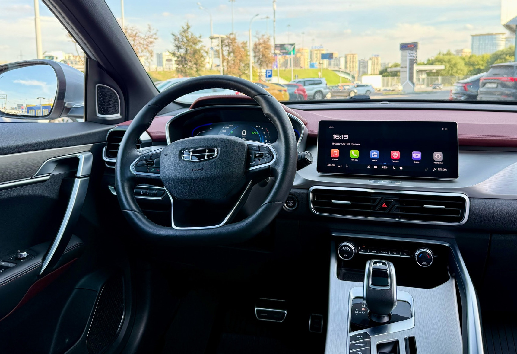 Аренда geely coolray комфорт класса 2024 года в городе Москва от 3200 руб./сутки, передний привод, двигатель: бензин, объем 1.5 литров, каско (Мультидрайв), ОСАГО (Мультидрайв), без водителя, недорого, вид 10 - RentRide