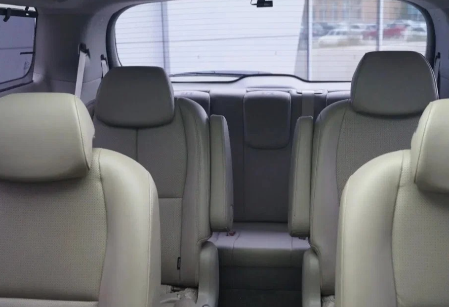 Аренда kia carnival 2020 года в городе Москва Пражская от 6000 руб./сутки, передний привод, двигатель: дизель, объем 2.2 литра, ОСАГО (Мультидрайв), без водителя, недорого, вид 4 - RentRide