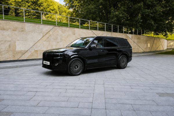 Прокат авто zeekr 9x премиум класса 2025 года в городе Москва от 58400 руб./сутки, полный привод, двигатель: гибрид, ОСАГО (Мультидрайв), без водителя, недорого - RentRide
