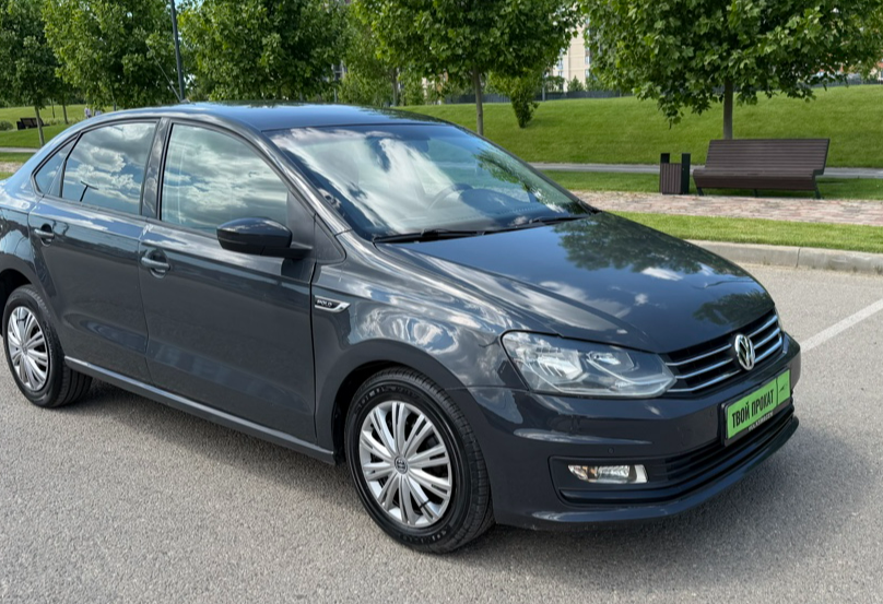 Аренда volkswagen polo эконом класса 2018 года в городе Москва от 2800 руб./сутки, передний привод, двигатель: бензин, объем 1.6 литров, ОСАГО (Мультидрайв), без водителя, недорого, вид 3 - RentRide